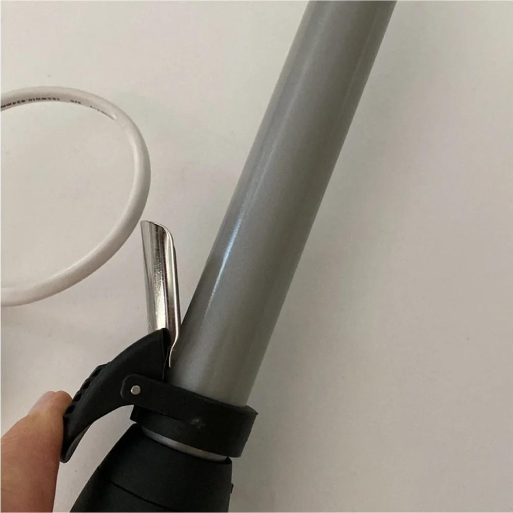 Beachwaver Curling Iron Hair Iron S1 Dual Voltage Rotating Curling Iron 1.25